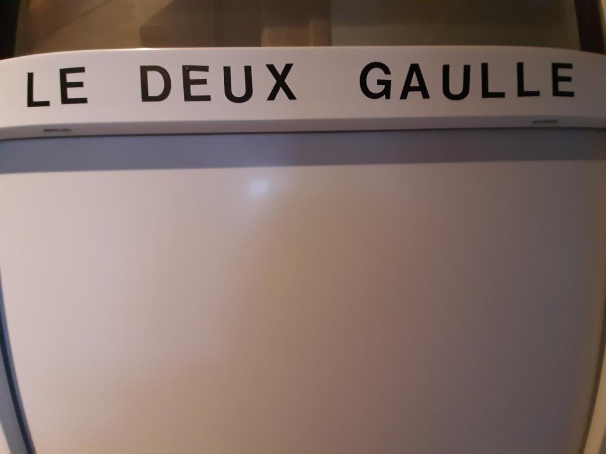 Le Deux Gaulle Apartment Le Mele-sur-Sarthe Luaran gambar